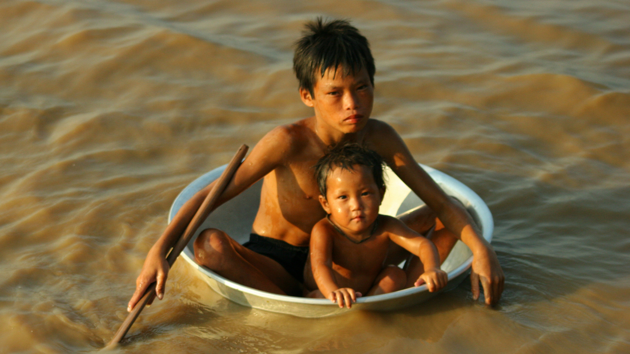         Regional Platform - children floating in raft
      